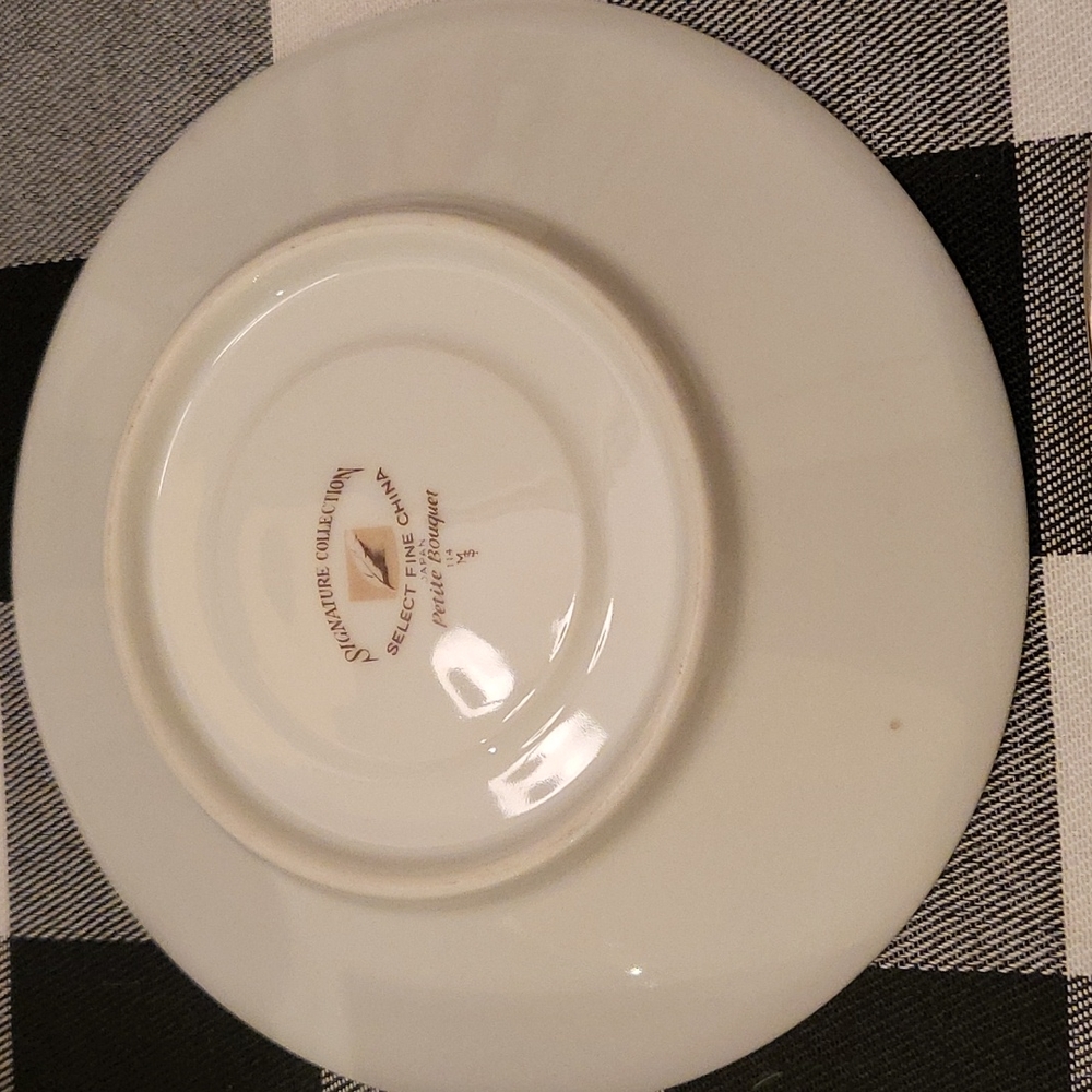 Signature Collection saucers - Picture 2 of 4